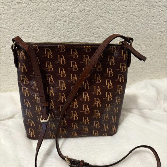 Dooney & Bourke Monogram Coated Canvas With Leather Trim  Bag - Picture 4 of 10